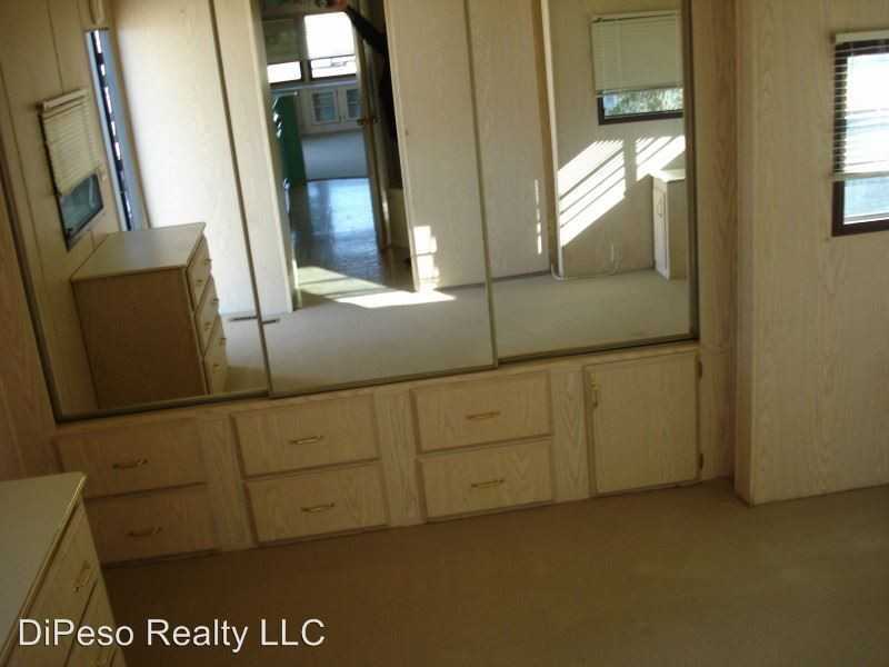 577 N Mescal Rd - Photo 2 of 9