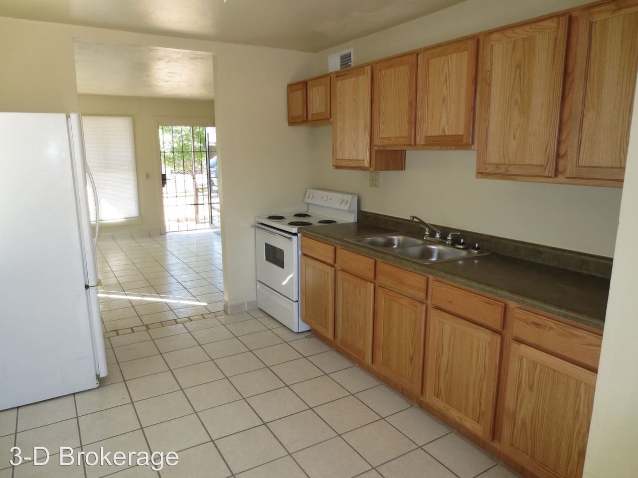 4325 S 15th Ave - Photo 2 of 11