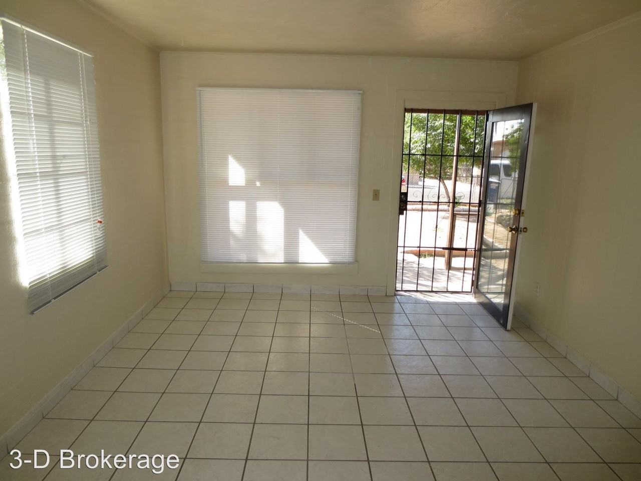 4325 S 15th Ave - Photo 3 of 11