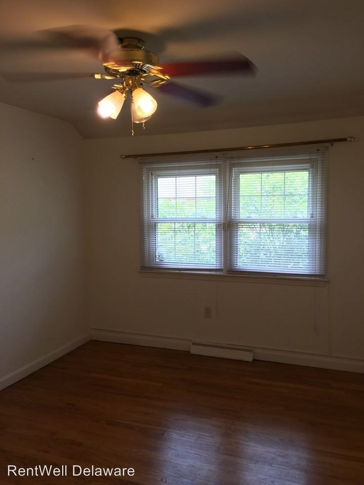 215 Schaffer Blvd - Photo 3 of 10