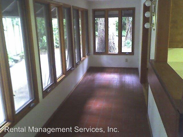 5305 Kenny St - Photo 3 of 12