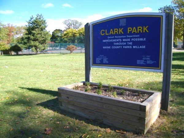 Clark Apartments - Photo 3 of 7