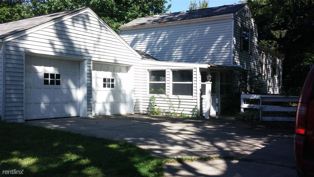 339 Kensington Rd - Photo 2 of 12