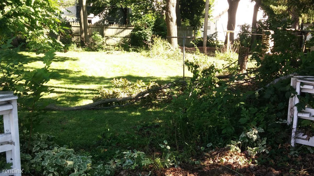 339 Kensington Rd - Photo 3 of 12