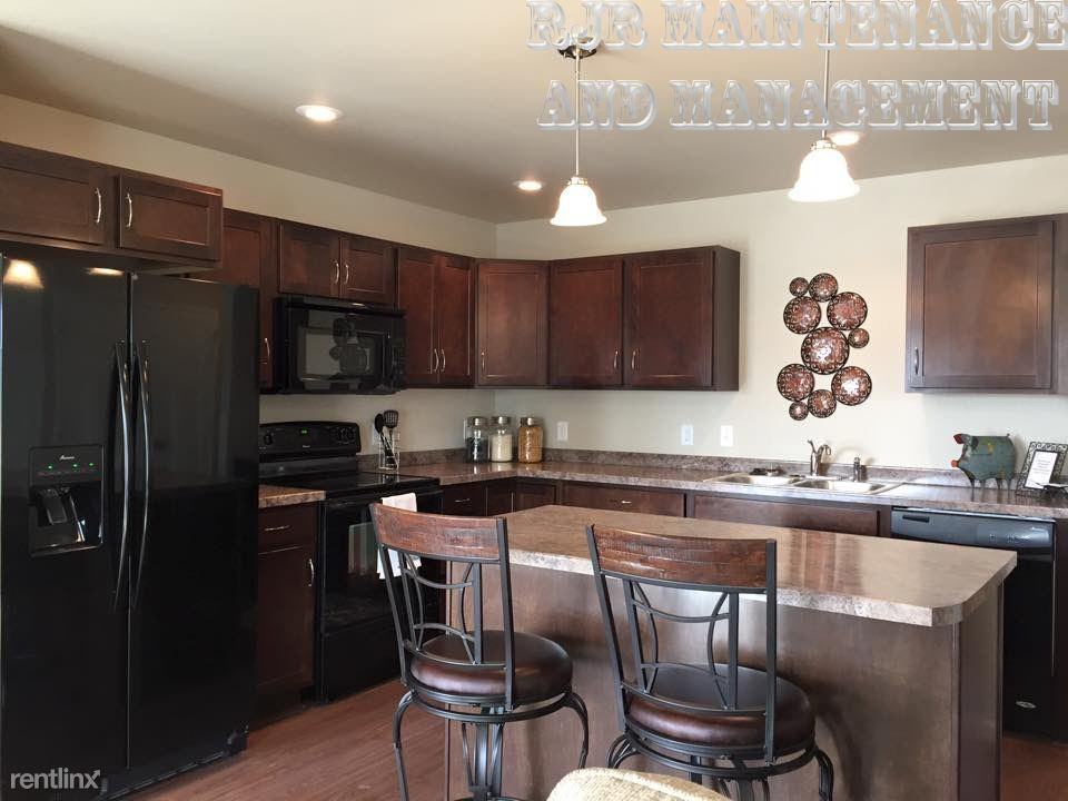 4009 29th St SE - Photo 2 of 15