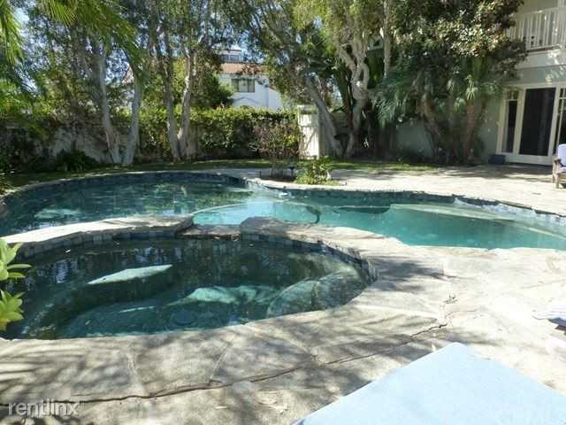 509 Wynola St - Photo 2 of 3