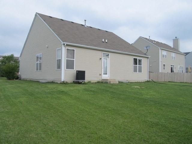 8212 Trumbull Ave - Photo 3 of 24