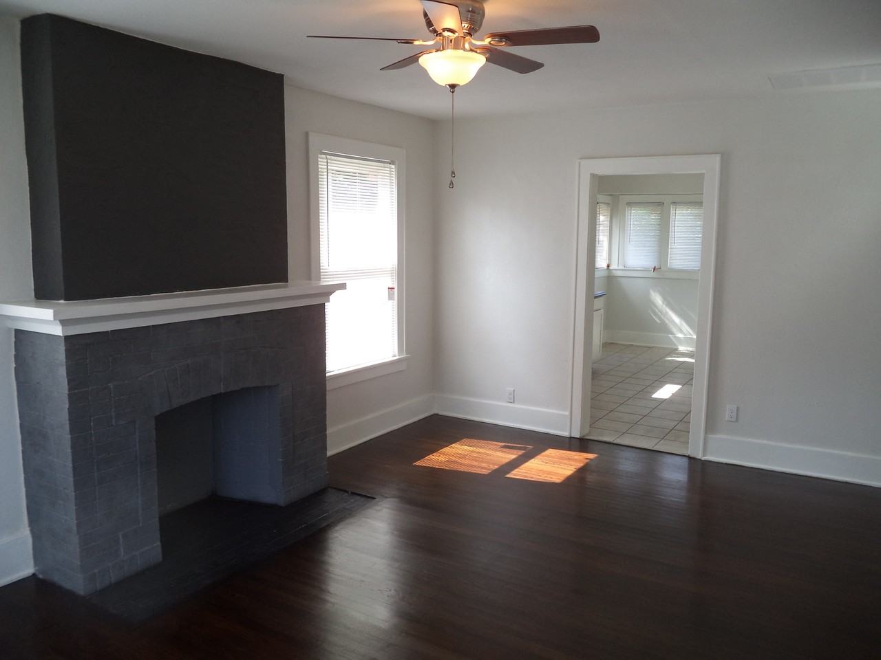 1745 NE 14th St - Photo 3 of 10