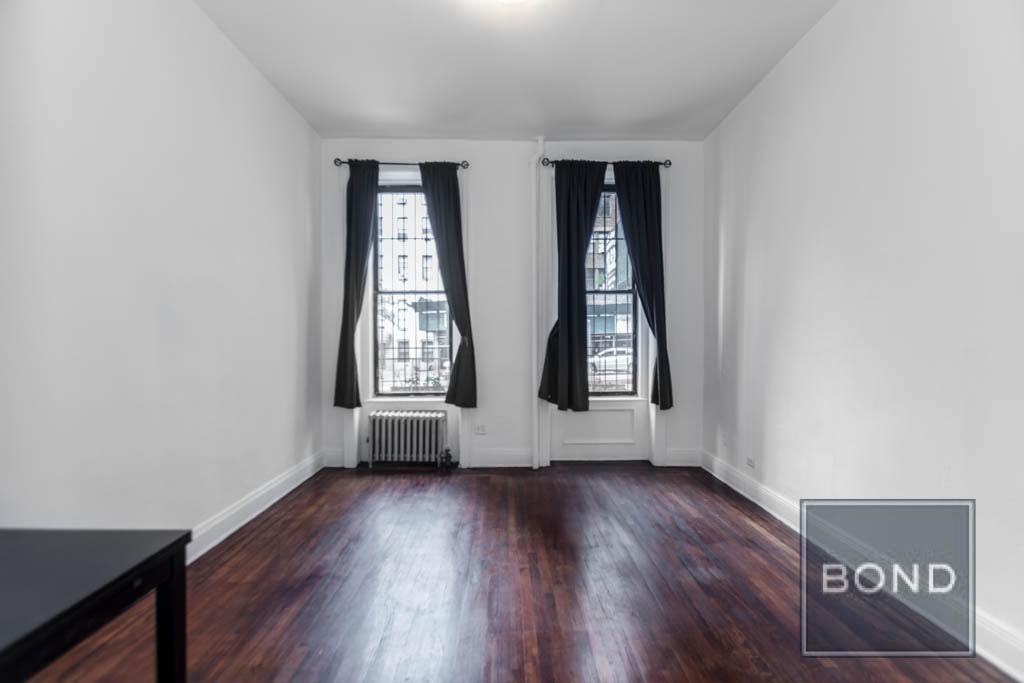 41 West 57th Street - Photo 3 of 5