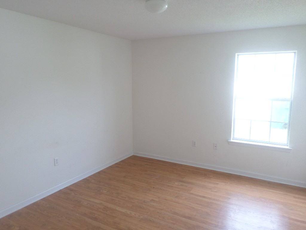 1436 Whitewood Drive - Photo 3 of 6