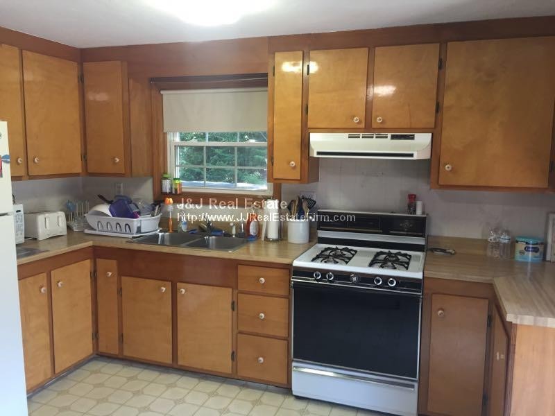 134 E Main St - Photo 3 of 4