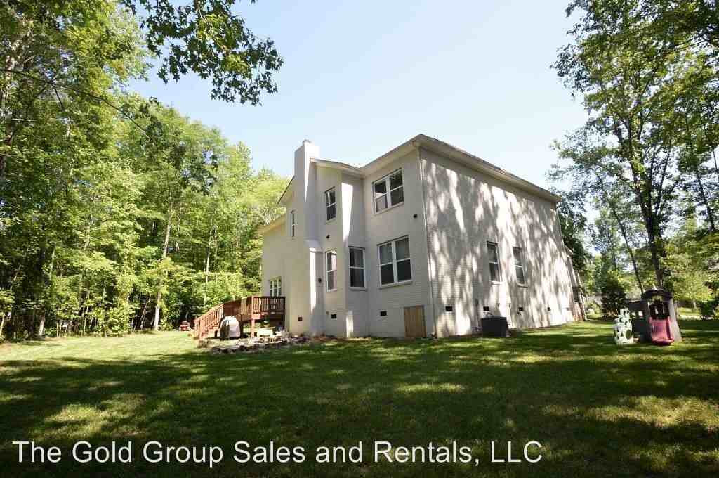 4016 Paul Rose Ln - Photo 3 of 20