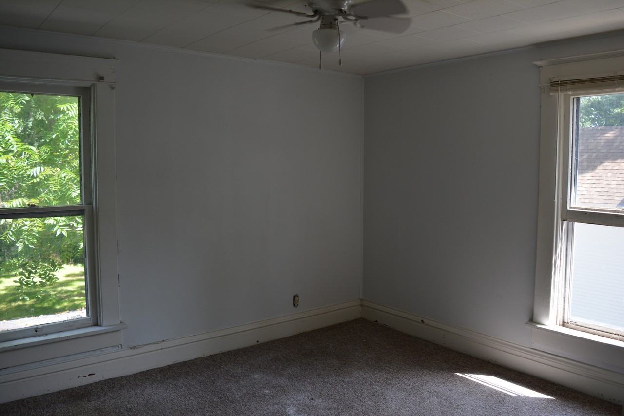 177 North Washington Street - Photo 3 of 4