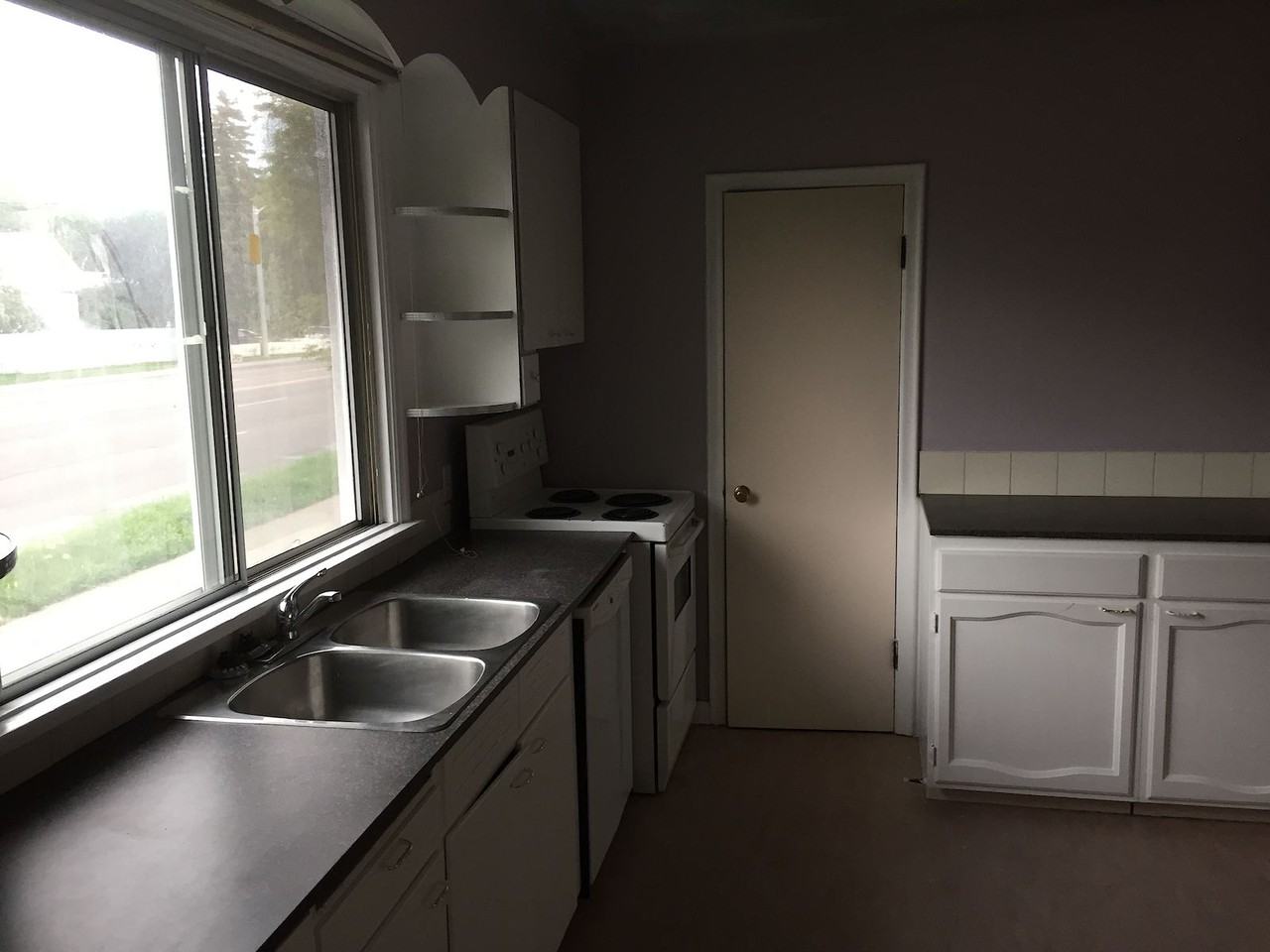 10905 75 Avenue Northwest - Photo 2 of 5