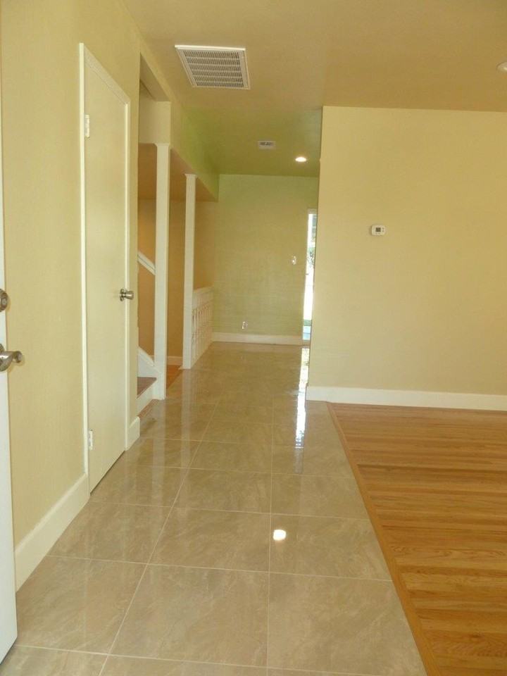 2011 Lockwood Dr - Photo 2 of 8