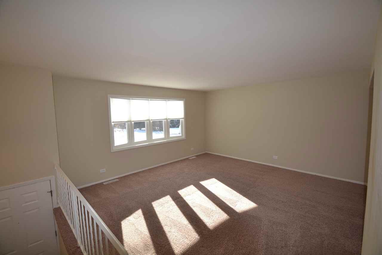 3410 Highland Ave - Photo 3 of 11