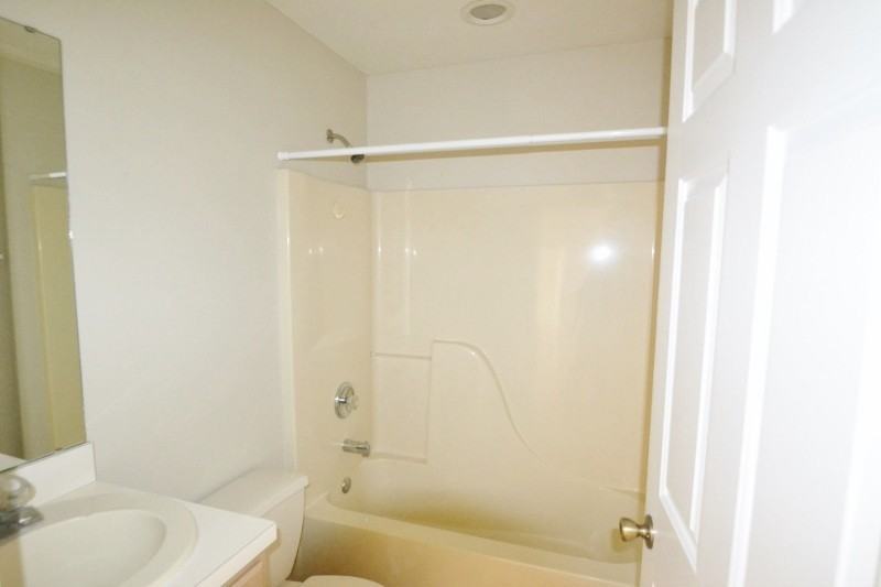 6016 Hickory Grove Ln - Photo 2 of 7