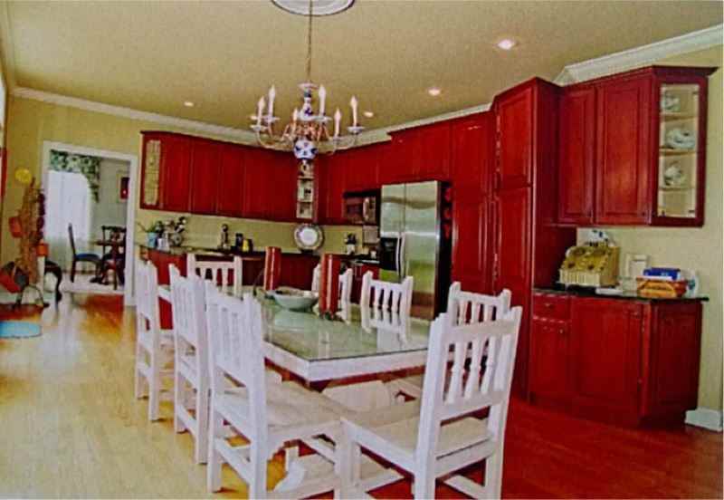 9 Knoll Tavern Rd - Photo 3 of 10