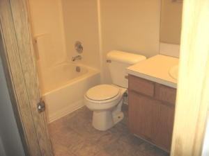 11518 NE 14th St - Photo 2 of 4