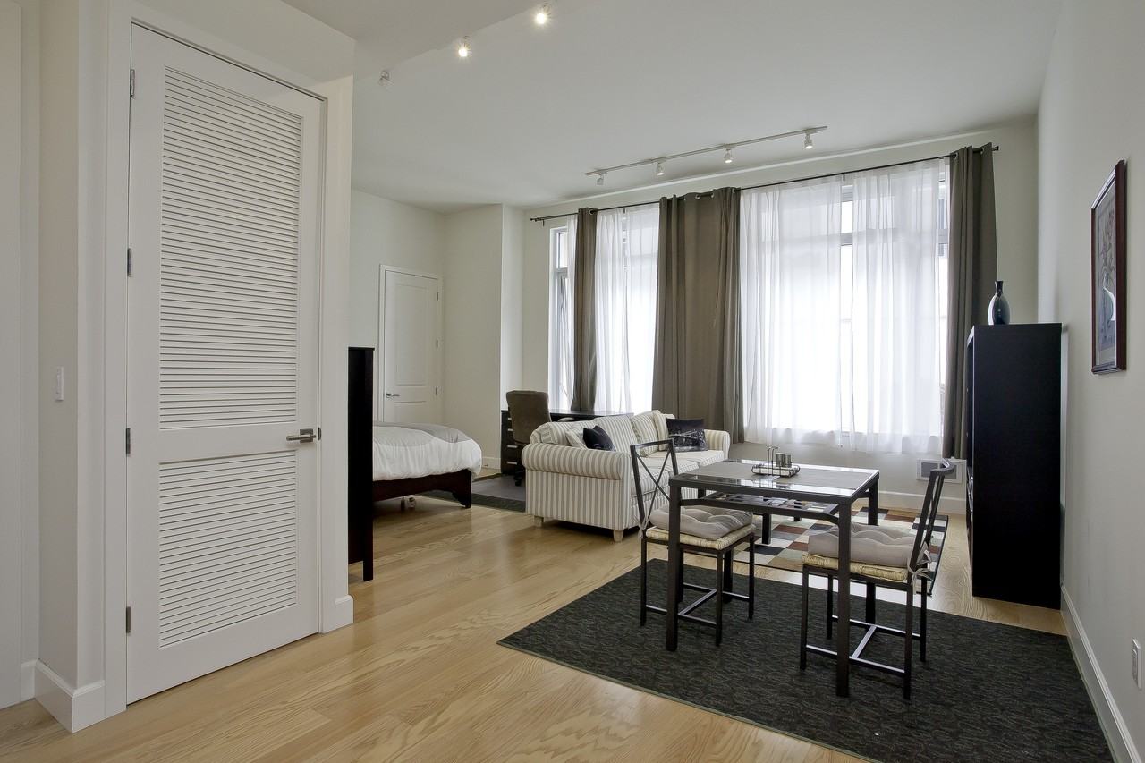 26 Loomis St #802 - Photo 2 of 14