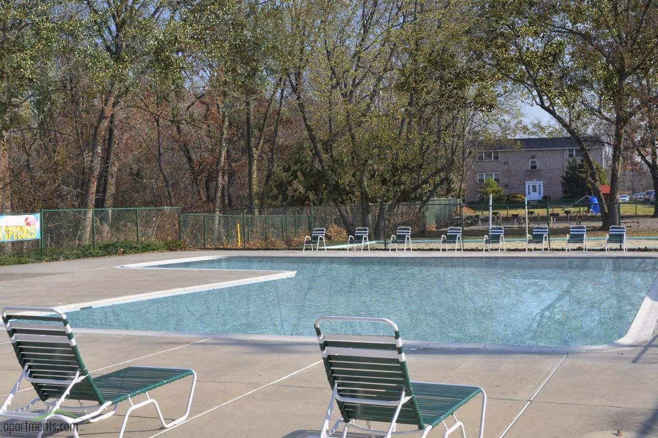 Parkview Court - Photo 3 of 10