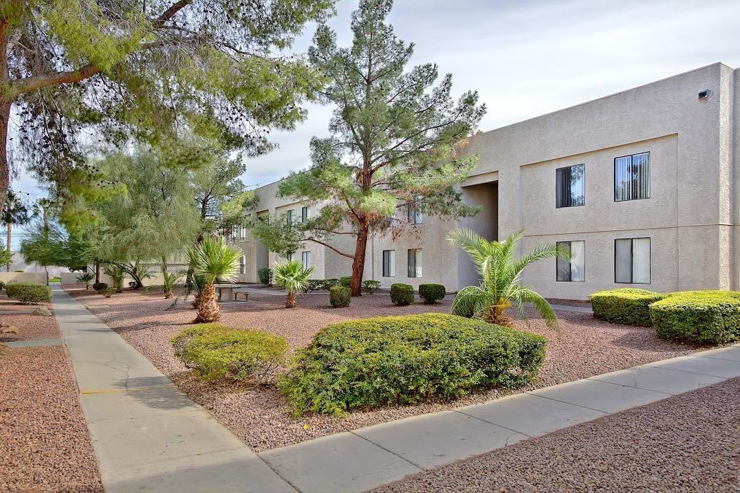 Shadow Ridge Apartment Homes - Photo 2 of 10