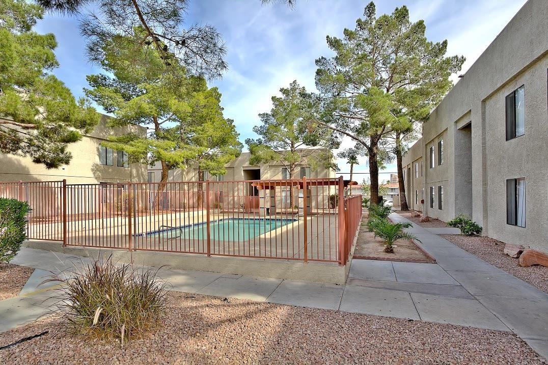 Shadow Ridge Apartment Homes - Photo 3 of 10