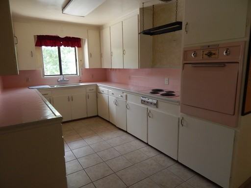 368 N Cottage St - Photo 3 of 12