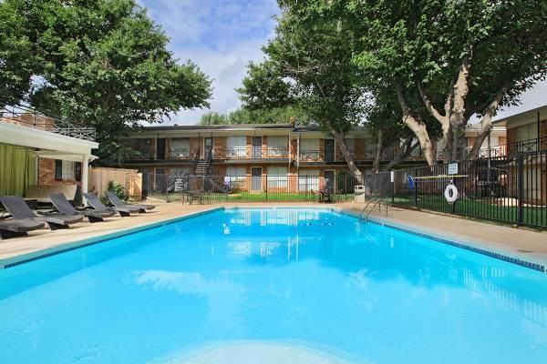 3318 South Western Street - Photo 2 of 6