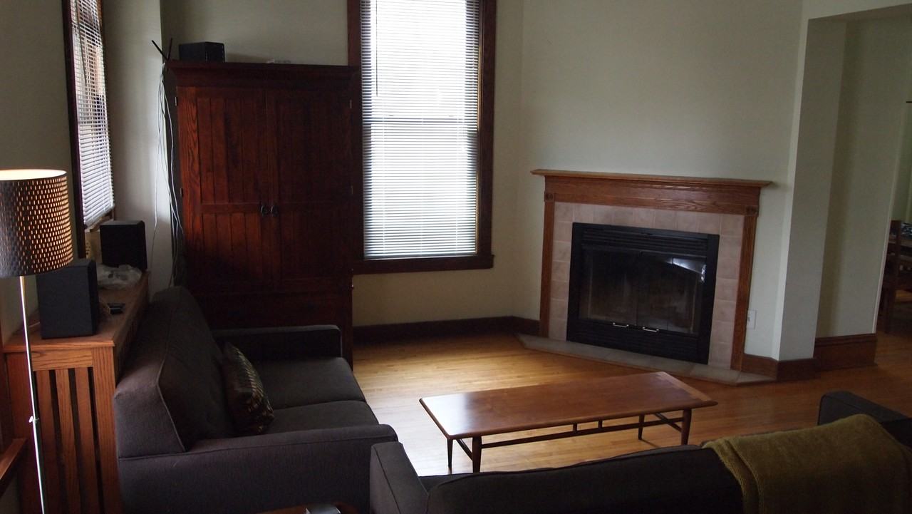 4528 Colfax Avenue South Lower - Photo 3 of 11