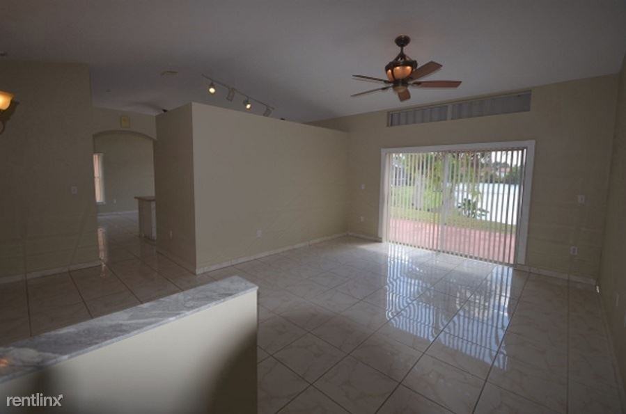 12401 SW 18th St - Photo 2 of 6