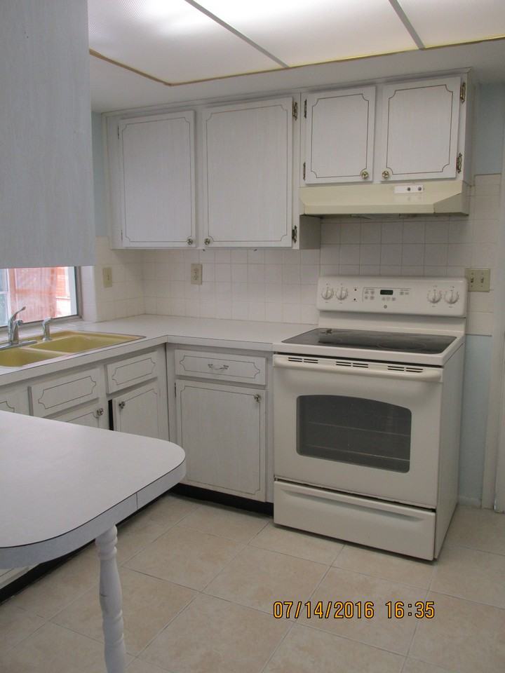 8404 Clover Hill Loop - Photo 3 of 16