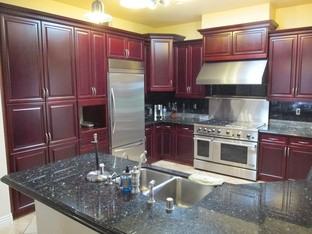 558 Rembrandt Dr - Photo 2 of 8