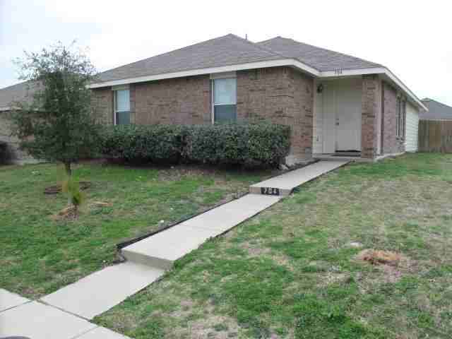 704 Panola Dr - Photo 2 of 10