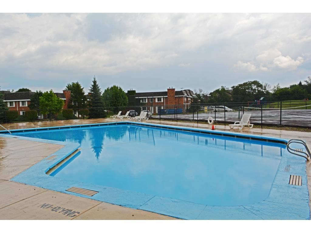 Huntington Residences - Photo 2 of 19