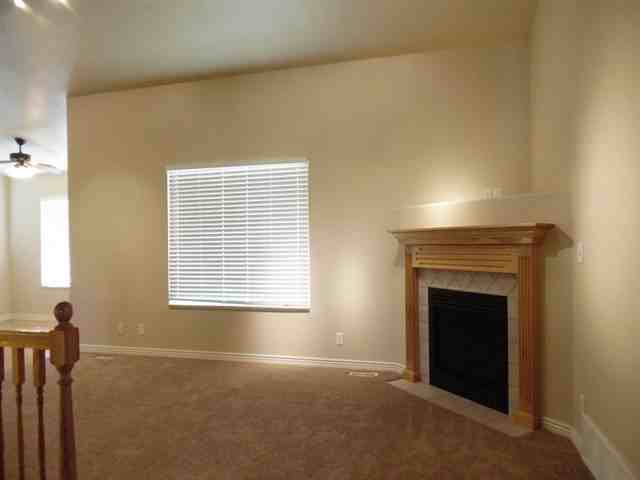 7588 2020 E - Photo 3 of 13