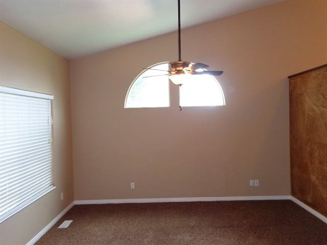 451 W 225 N - Photo 3 of 14