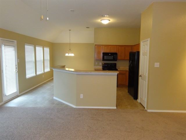 1648 Nashwood Dr - Photo 3 of 11