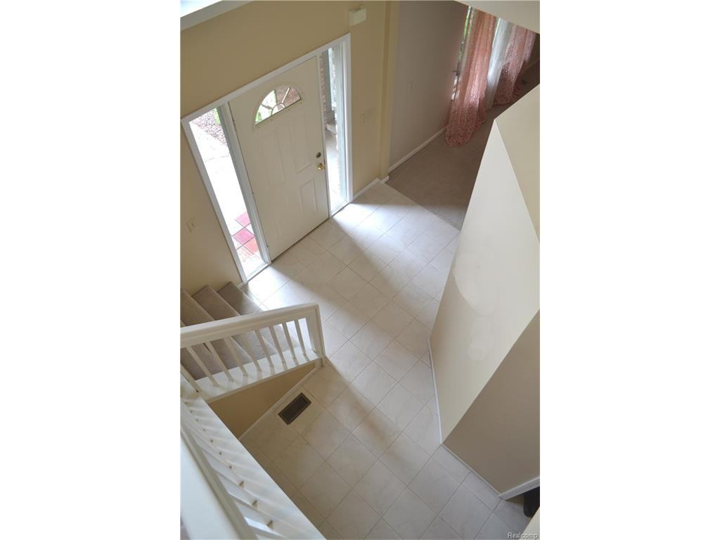 23867 Stony Creek Dr - Photo 3 of 37