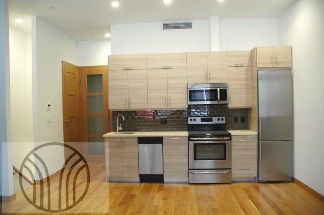 94 Greenpoint Avenue #1C