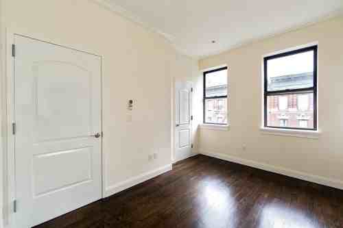 323 East 78th Street - Photo 3 of 39