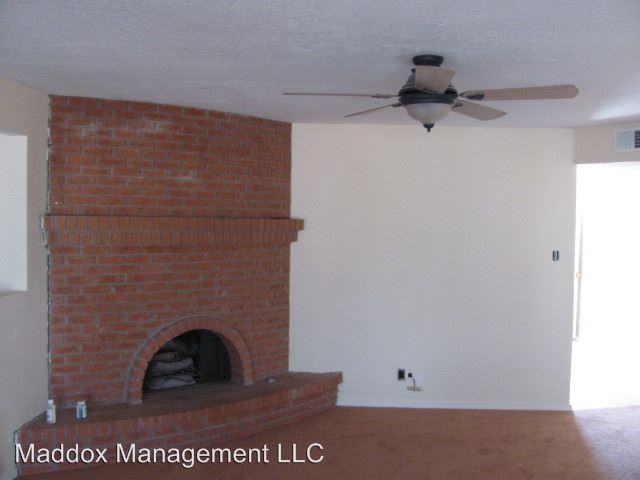 8201 Yeager Dr NE - Photo 3 of 30