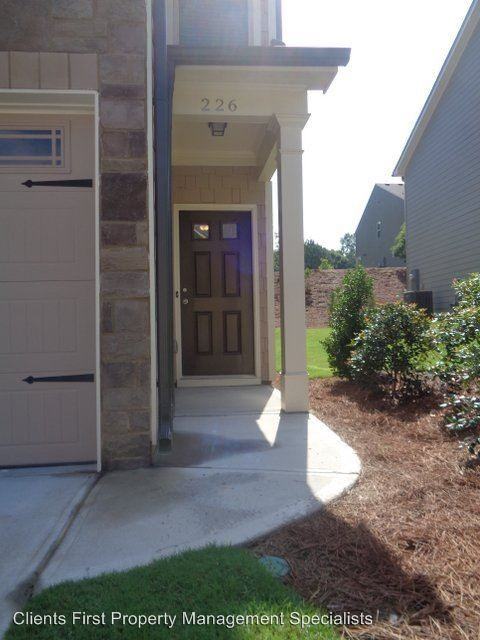 226 Bobbie Way - Photo 2 of 25