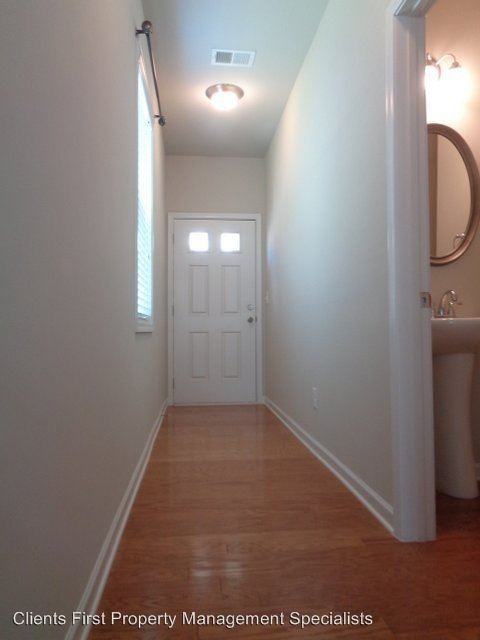 226 Bobbie Way - Photo 3 of 25