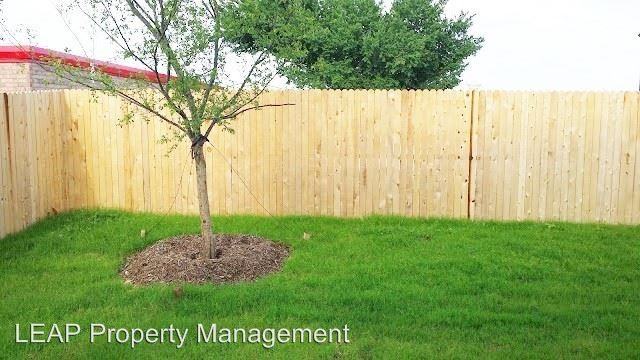 204 Black Bear Dr - Photo 2 of 10