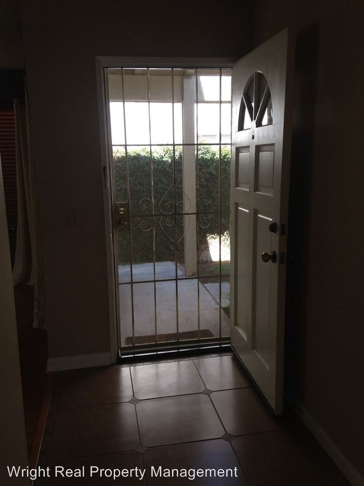 652 Lavender Pl - Photo 3 of 17