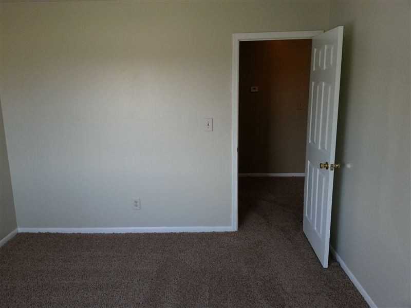 33479 Hooker Rd - Photo 3 of 10