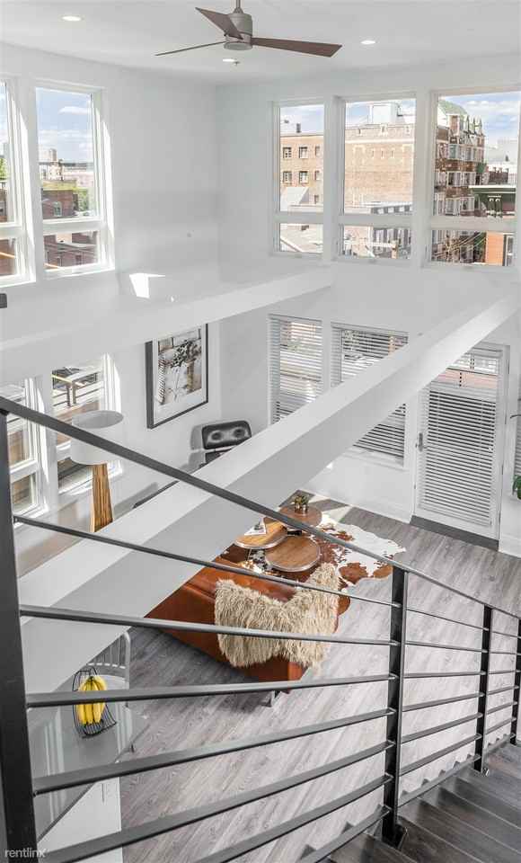 280 Crown St - Photo 3 of 8