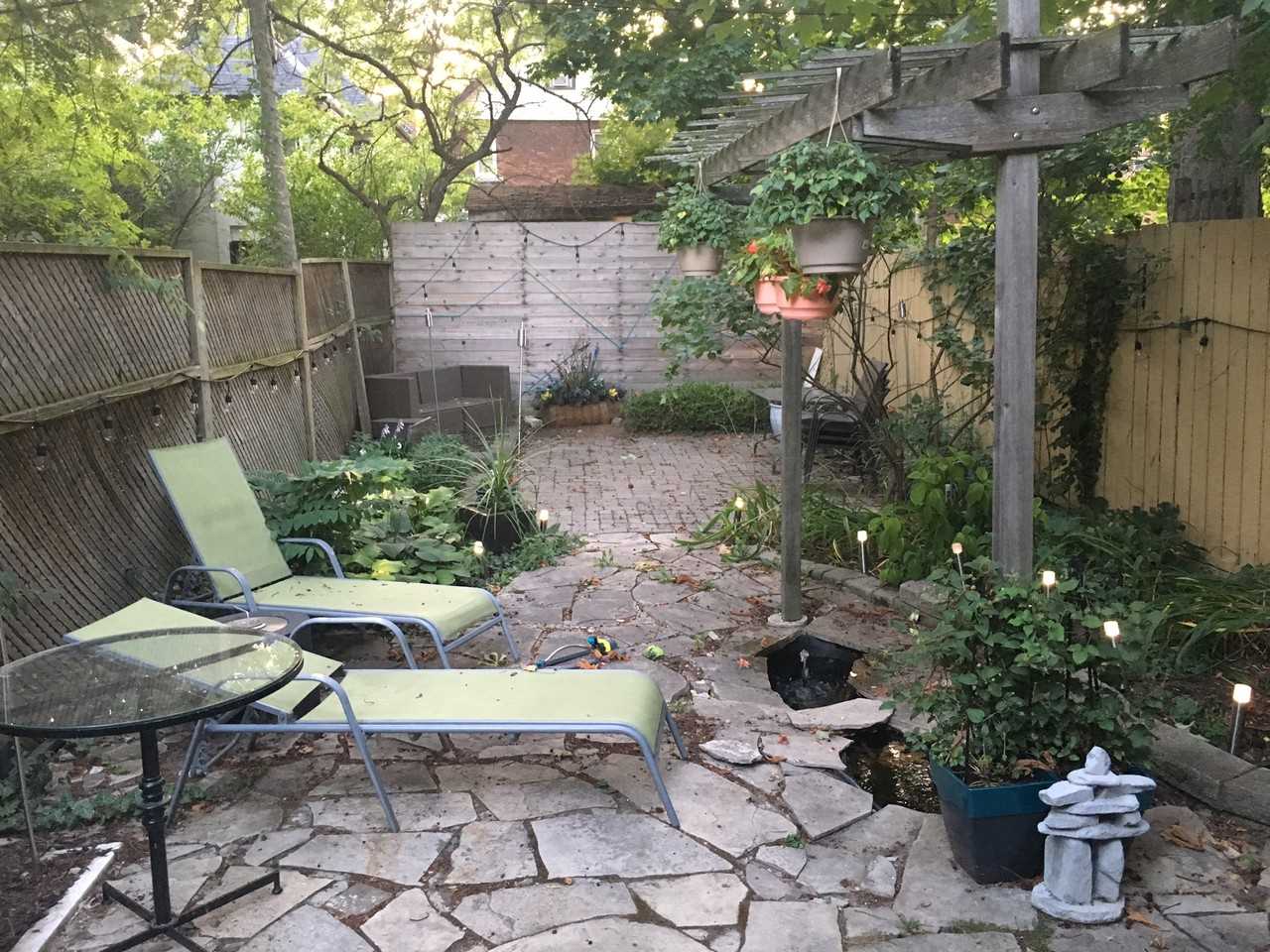 310 Caroline Street South - Photo 2 of 3