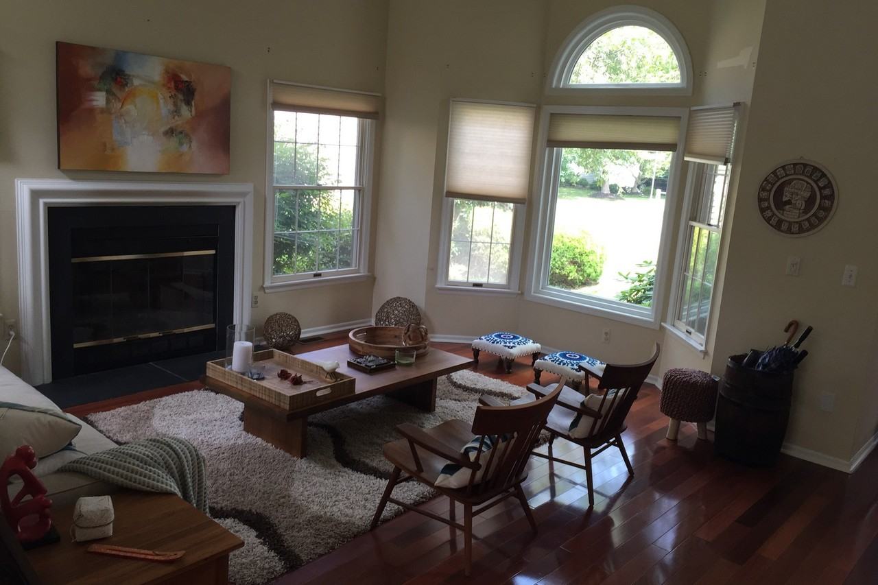 135 Autumn Ridge Rd - Photo 2 of 10